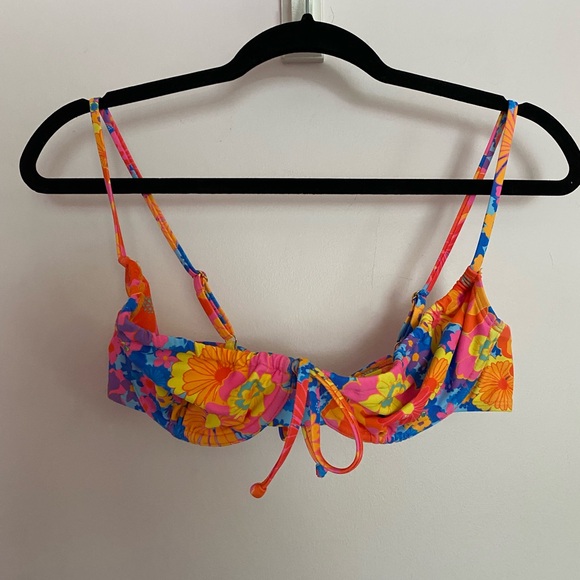 Kulani Kinis Ruched underwire bikini top - Picture 2 of 4